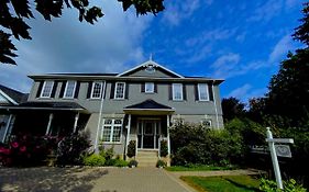 Charlottetown House